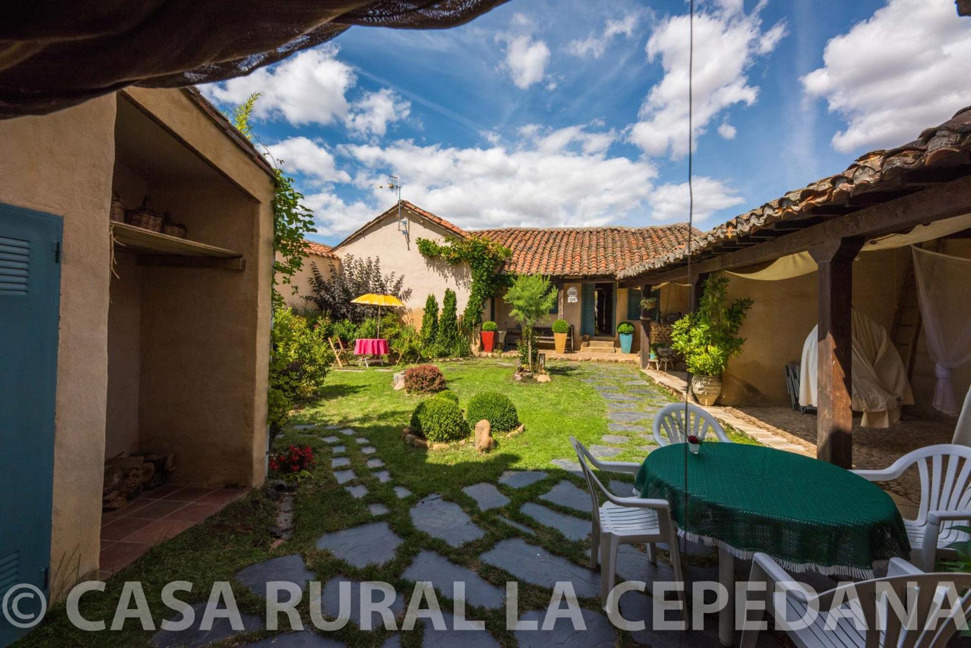 Descubre La Cepedana: Casa Rural Con Encanto En Cogorderos, A Solo 10 Km De Astorga Ngoại thất bức ảnh