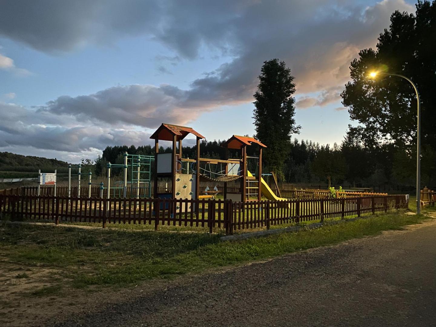 Descubre La Cepedana: Casa Rural Con Encanto En Cogorderos, A Solo 10 Km De Astorga Ngoại thất bức ảnh