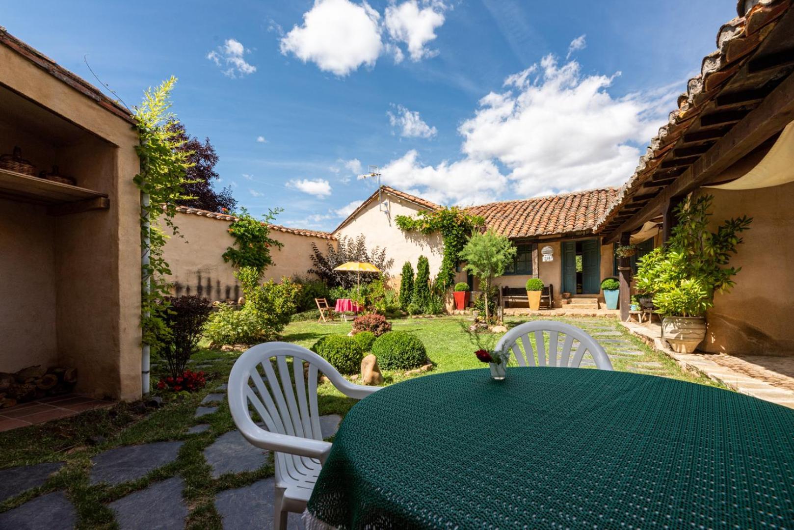 Descubre La Cepedana: Casa Rural Con Encanto En Cogorderos, A Solo 10 Km De Astorga Ngoại thất bức ảnh